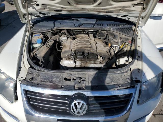 WVGBE77L99D028870 - 2009 VOLKSWAGEN TOUAREG 2 V6 WHITE photo 12