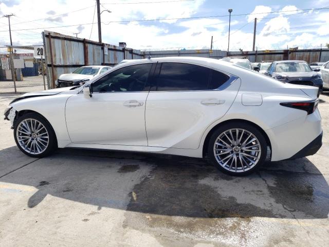 JTHDA1D25P5125281 - 2023 LEXUS IS 300 WHITE photo 2