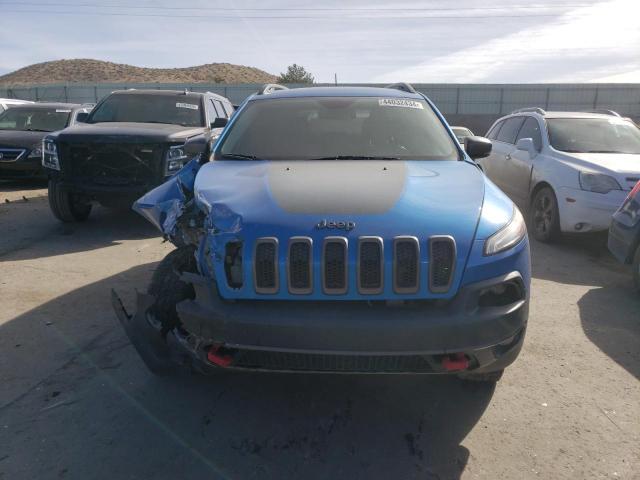 1C4PJMBB6JD571780 - 2018 JEEP CHEROKEE TRAILHAWK BLUE photo 5