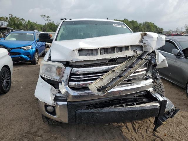 5TFRW5F16GX210266 - 2016 TOYOTA TUNDRA DOUBLE CAB SR/SR5 WHITE photo 5