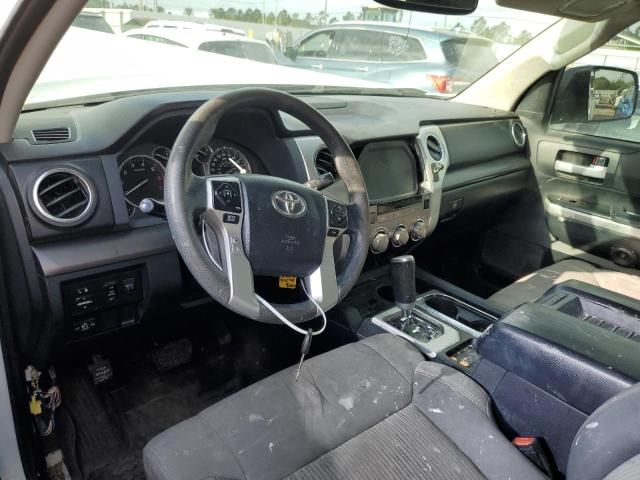 5TFRW5F16GX210266 - 2016 TOYOTA TUNDRA DOUBLE CAB SR/SR5 WHITE photo 8