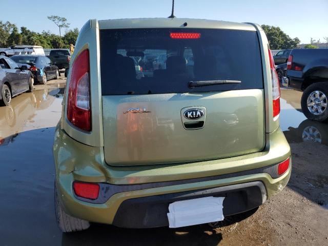 KNDJT2A66D7607947 - 2013 KIA SOUL + GREEN photo 6