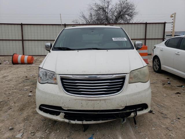 2C4RC1CG1CR133695 - 2012 CHRYSLER TOWN & COU TOURING L WHITE photo 5