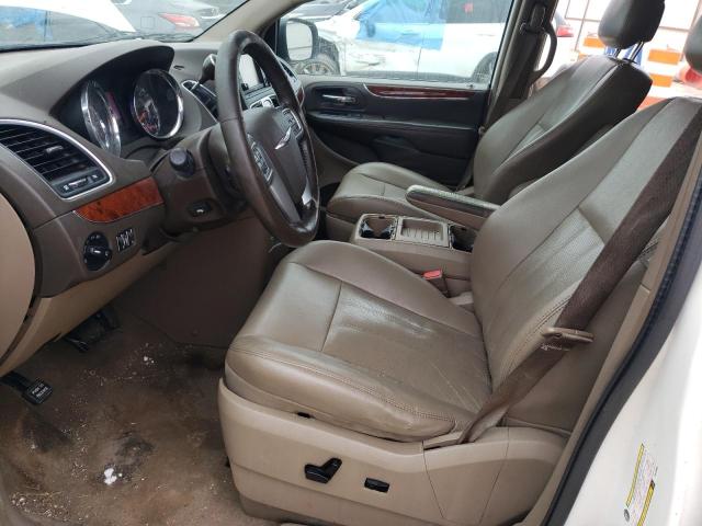 2C4RC1CG1CR133695 - 2012 CHRYSLER TOWN & COU TOURING L WHITE photo 7