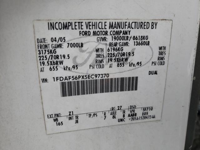 1FDAF56PX5EC97370 - 2005 FORD F550 SUPER DUTY WHITE photo 10