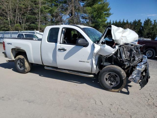 1GC5KVBG7AZ216478 - 2010 CHEVROLET SILVERADO K2500 HEAVY DUTY WHITE photo 4