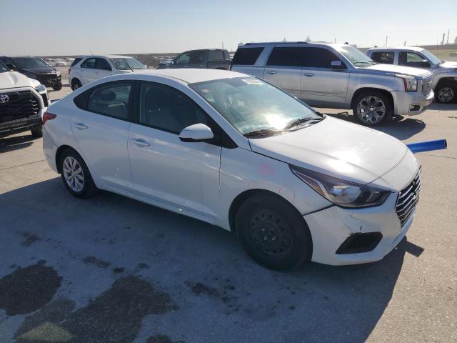 3KPC24A61ME136524 - 2021 HYUNDAI ACCENT SE WHITE photo 4