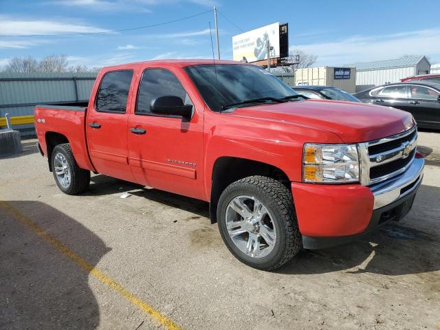 3GCPKREA0BG369454 - 2011 CHEVROLET SILVERADO K1500 LS RED photo 4