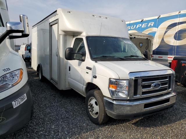 1FDWE3F61KDC41999 - 2019 FORD ECONOLINE E350 SUPER DUTY CUTAWAY VAN WHITE photo 4