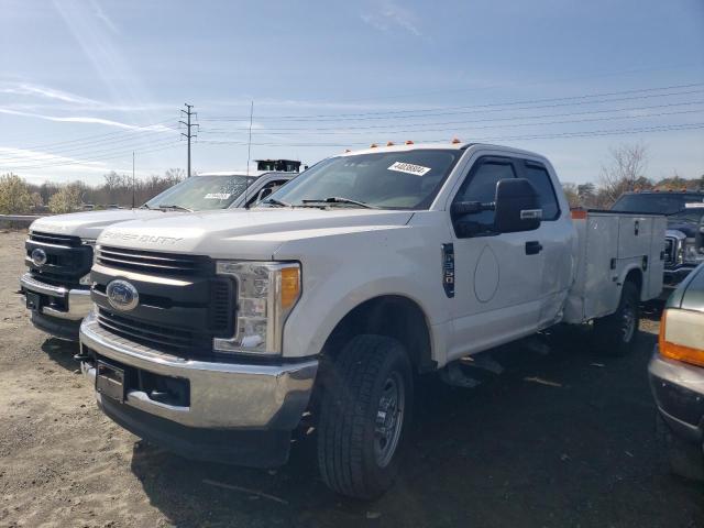 1FD8X3F62HEF50936 - 2017 FORD F350 SUPER DUTY WHITE photo 1