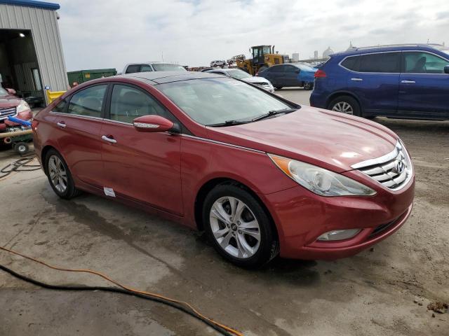 5NPEC4AC1CH464306 - 2012 HYUNDAI SONATA SE MAROON photo 4