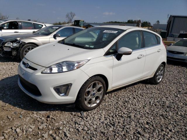 3FADP4FJ1DM113694 - 2013 FORD FIESTA TITANIUM WHITE photo 1