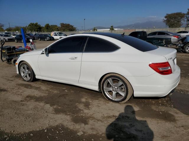 WDDGJ4HB0EG279799 - 2014 MERCEDES-BENZ C 250 WHITE photo 2