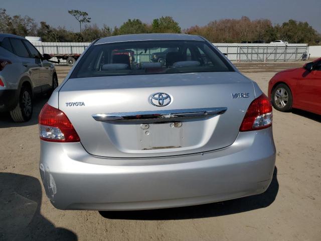 JTDBT923871056459 - 2007 TOYOTA YARIS SILVER photo 6