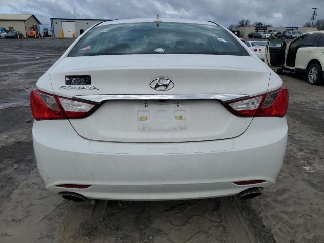 5NPEC4AC6DH723471 - 2013 HYUNDAI SONATA SE WHITE photo 6