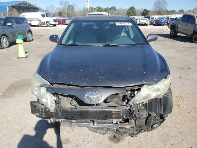 4T4BF3EK9BR152830 - 2011 TOYOTA CAMRY BASE GRAY photo 5