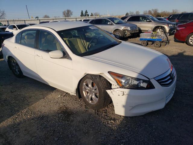 1HGCP2F47CA174274 - 2012 HONDA ACCORD LXP WHITE photo 4