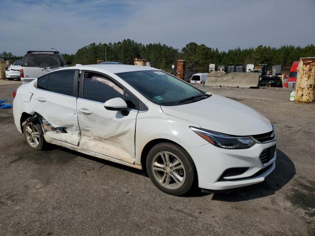 1G1BE5SM0H7258327 - 2017 CHEVROLET CRUZE LT WHITE photo 4