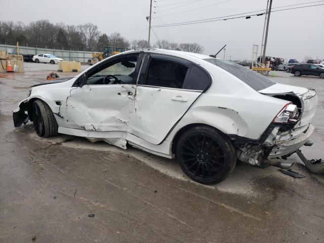 6G2ER57708L144855 - 2008 PONTIAC G8 WHITE photo 2