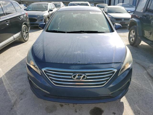 5NPE24AF5FH230638 - 2015 HYUNDAI SONATA SE BLUE photo 5