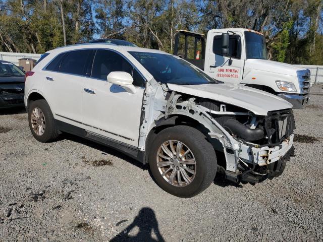 1GYKNARS7HZ107875 - 2017 CADILLAC XT5 WHITE photo 4