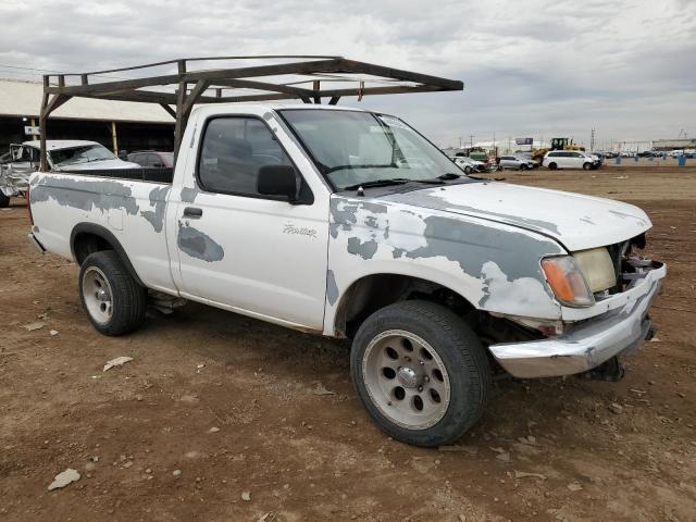 1N6DD21S9XC340058 - 1999 NISSAN FRONTIER XE WHITE photo 4