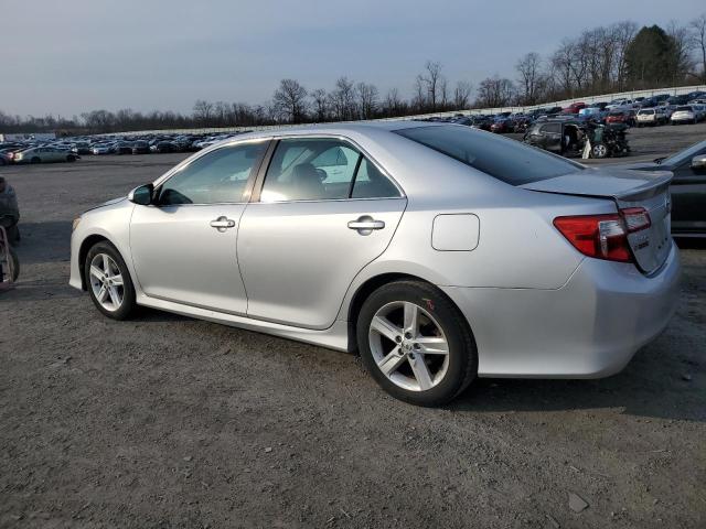 4T1BF1FK4DU299752 - 2013 TOYOTA CAMRY L SILVER photo 2