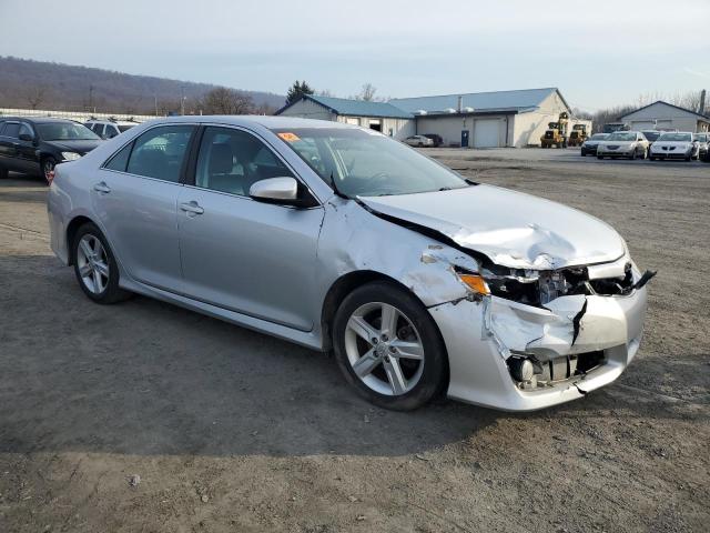 4T1BF1FK4DU299752 - 2013 TOYOTA CAMRY L SILVER photo 4