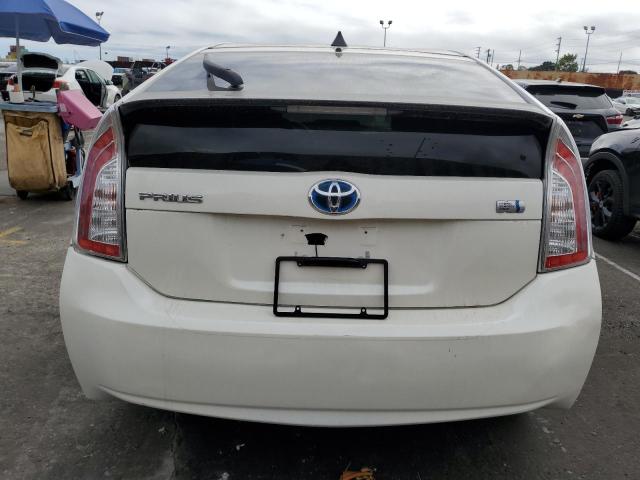 JTDKN3DU0D5625547 - 2013 TOYOTA PRIUS WHITE photo 6