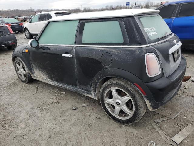 WMWMF3C56ATU76274 - 2010 MINI COOPER BLACK photo 2