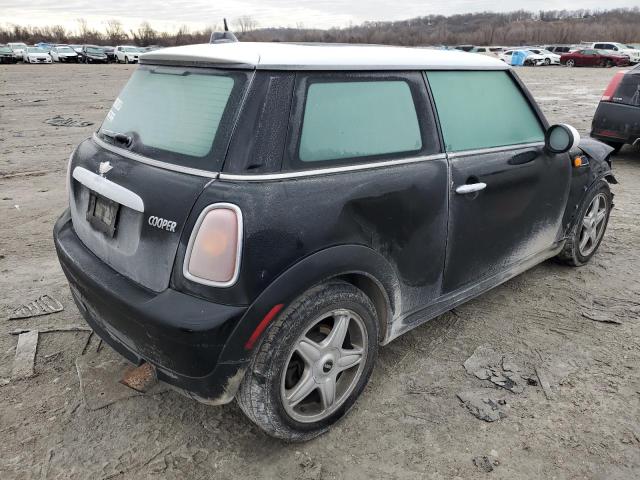 WMWMF3C56ATU76274 - 2010 MINI COOPER BLACK photo 3