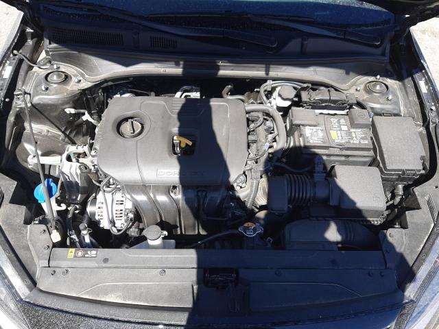 3KPF24AD2RE698659 - 2024 KIA FORTE LX BLACK photo 11