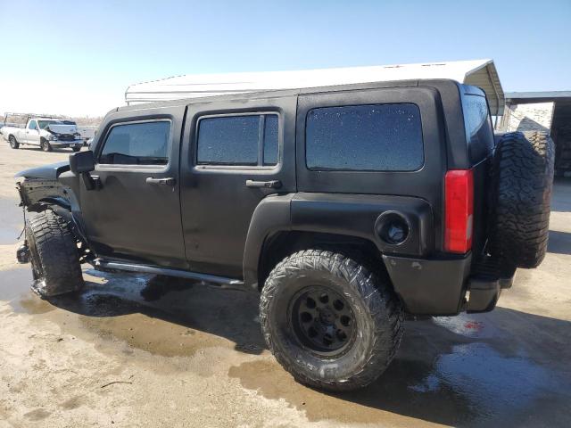 5GTDN136468167506 - 2006 HUMMER H3 BLACK photo 2