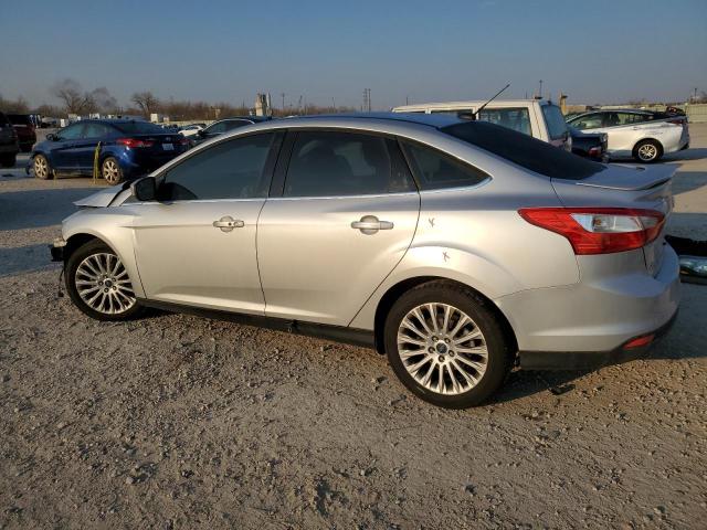 1FAHP3J24CL476454 - 2012 FORD FOCUS TITANIUM SILVER photo 2