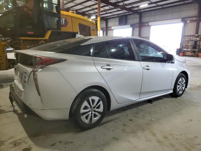 JTDKBRFU7J3599948 - 2018 TOYOTA PRIUS SILVER photo 3