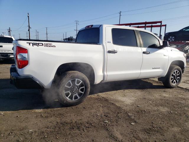 5TFEY5F16KX251272 - 2019 TOYOTA TUNDRA CREWMAX SR5 WHITE photo 3