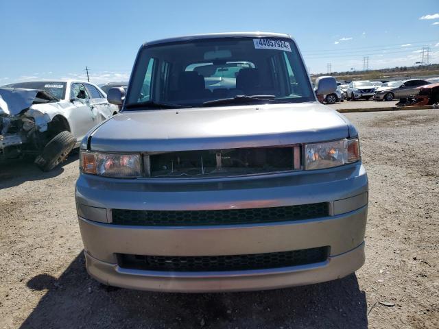 JTLKT324X64030890 - 2006 TOYOTA SCION XB SILVER photo 5