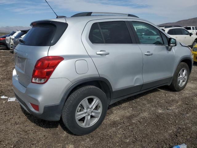 3GNCJPSB8HL145049 - 2017 CHEVROLET TRAX 1LT SILVER photo 3