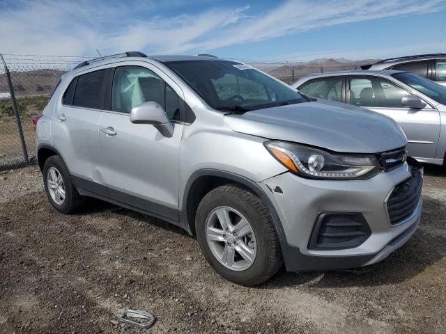 3GNCJPSB8HL145049 - 2017 CHEVROLET TRAX 1LT SILVER photo 4