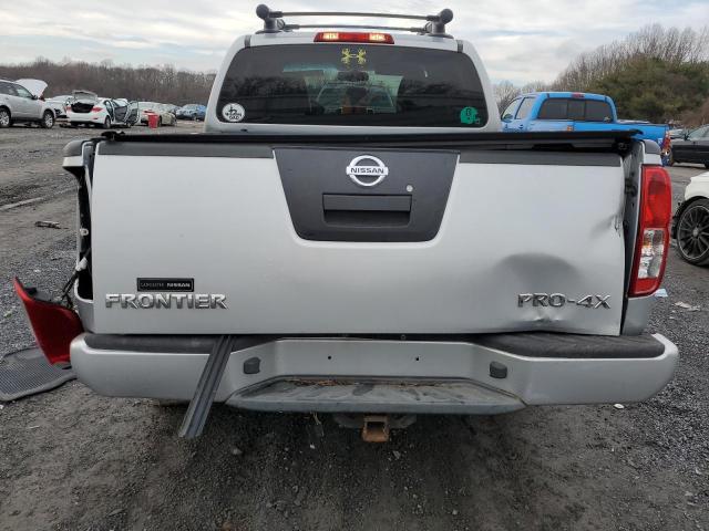 1N6AD0EV9BC430475 - 2011 NISSAN FRONTIER S SILVER photo 6