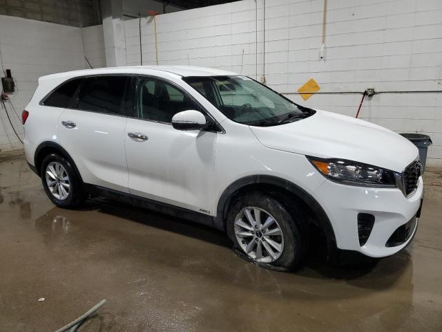 5XYPGDA34KG451424 - 2019 KIA SORENTO L WHITE photo 4