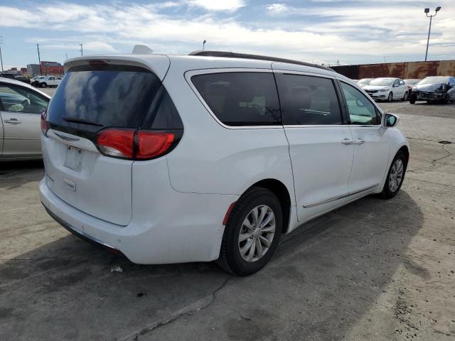 2C4RC1BG3HR534965 - 2017 CHRYSLER PACIFICA TOURING L WHITE photo 3