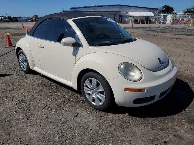 3VWPG31Y98M409894 - 2008 VOLKSWAGEN NEW BEETLE CONVERTIBLE S CREAM photo 4