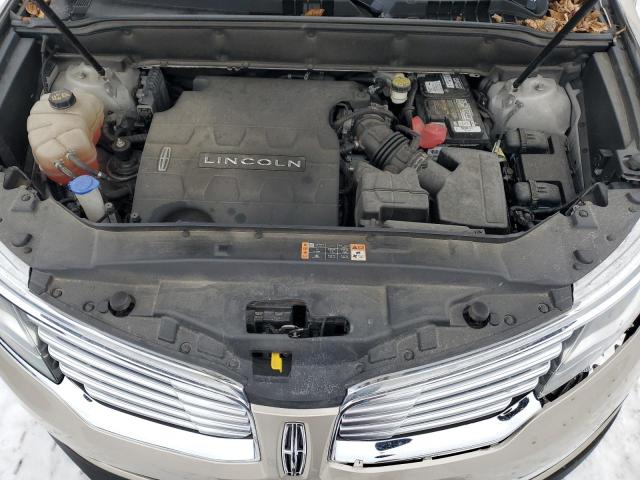 2LMPJ8LR0HBL37895 - 2017 LINCOLN MKX RESERVE Կրեմագույն լուսանկար 12