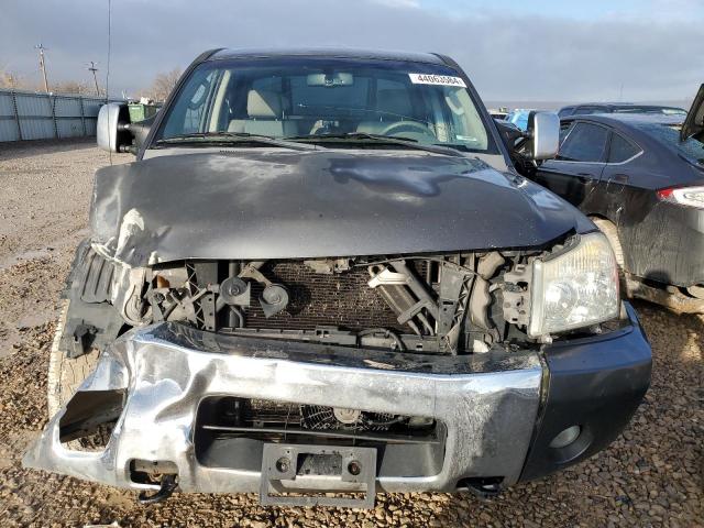 1N6AA07A87N209075 - 2007 NISSAN TITAN XE GRAY photo 5