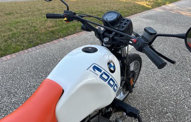WB1047806J6152393 - 1988 BMW R100 GS WHITE photo 5