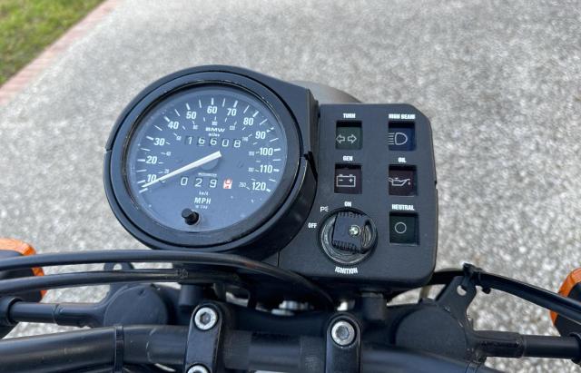 WB1047806J6152393 - 1988 BMW R100 GS WHITE photo 9