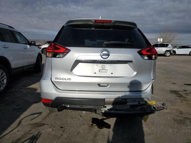 KNMAT2MT5JP523874 - 2018 NISSAN ROGUE S SILVER photo 6