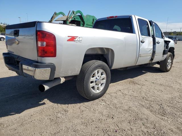 1GC4K0C86BF138834 - 2011 CHEVROLET SILVERADO K3500 LT SILVER photo 3