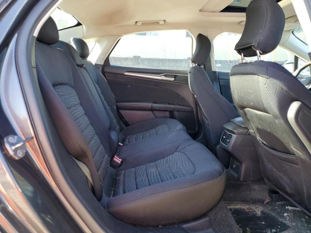 3FA6P0H79GR358513 - 2016 FORD FUSION SE GRAY photo 10